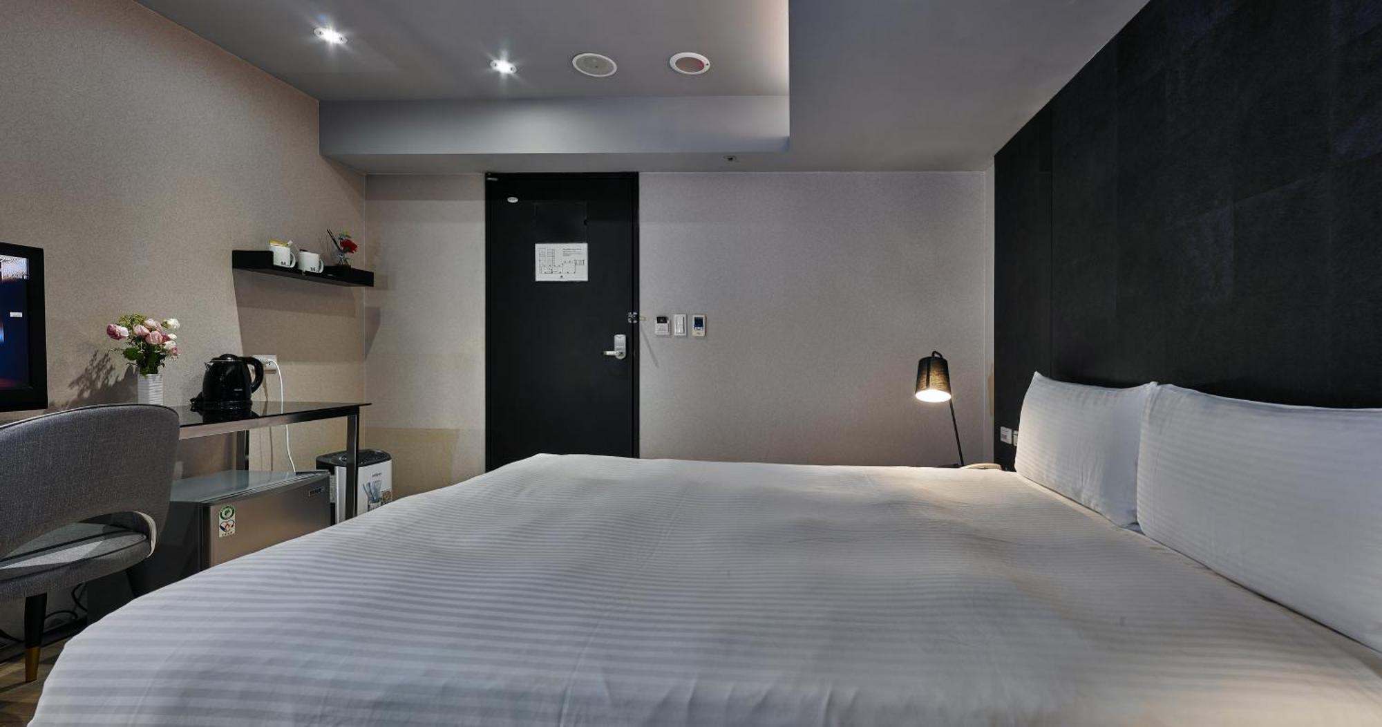 安庭台北商旅 Hotel Taipé Exterior foto